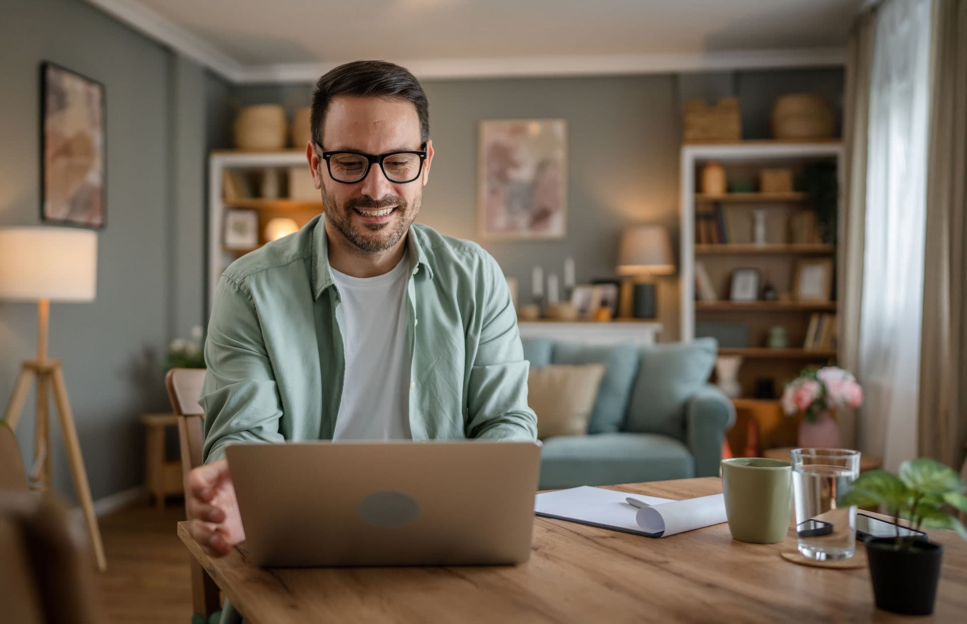 Unlock Higher Yields with Smartmove Properties' HMO Expertise.